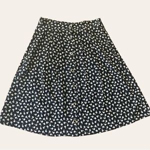 Box Office Black & White Floral Button Up Midi Skirt Sz Lg